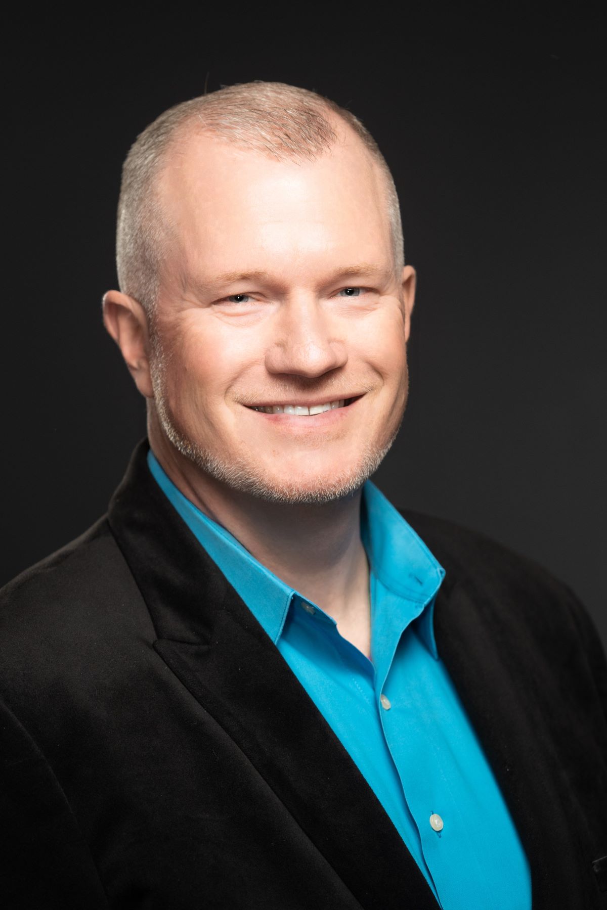 Jeff Pelzel headshot.